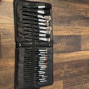 Sephora Pro Collection brush set with standing carrier